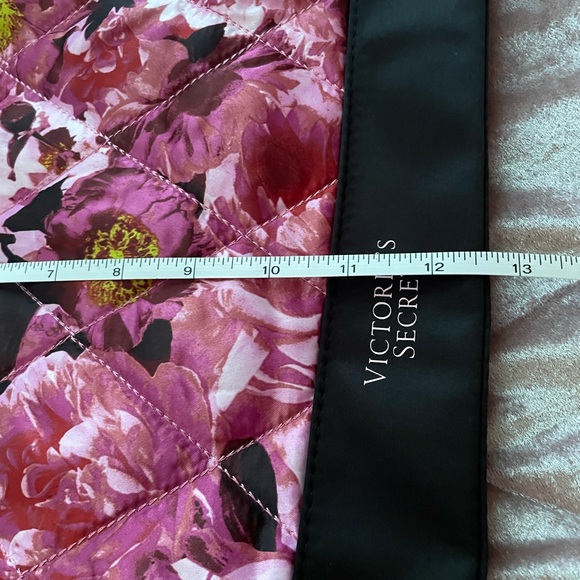 Victoria’s Secret bag. New without tags. - Picture 6 of 7
